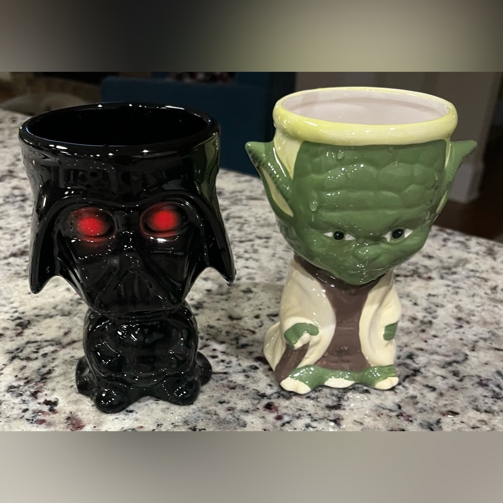 Set of Dart Vader and Yoda goblets